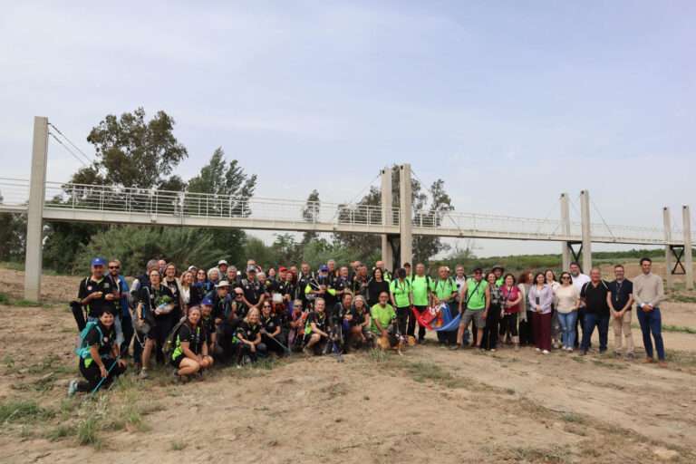 Una pasarela sobre el río Búrdalo mejora la seguridad del Camino Mozárabe hacia Santiago de Compostela