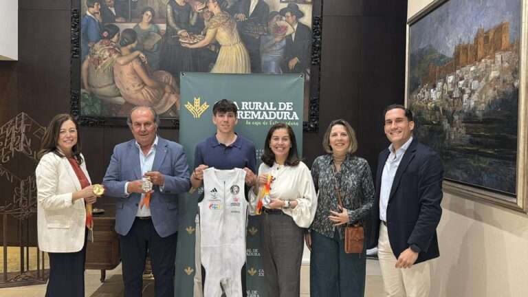 Caja Rural de Extremadura es patrocinador del atleta extremeño David García Zurita