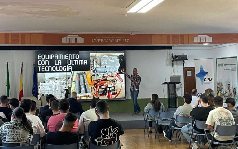 La Confederación Independiente de Empresarios y Autónomos organiza varias jornadas para acercar empresas y talento joven