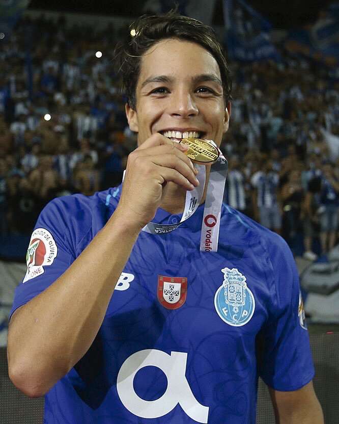Óliver Torres. De Navalmoral de la Mata a la élite del fútbol mundial