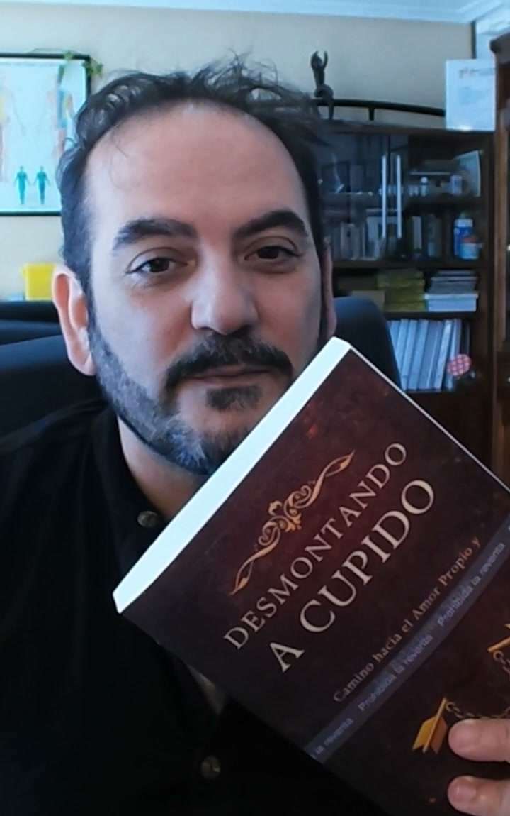 Javier Zentro publica la novela ‘Desmontando a Cupido. Camino hacia el amor propio y las relaciones sanas’