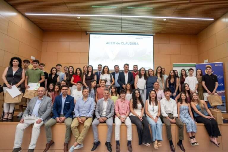 La Asociación Extremeña de la Empresa Familiar clausura el V Programa ‘Empresa familiar en las aulas’