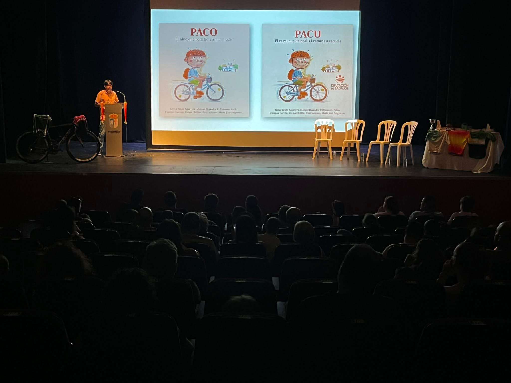 El libro infantil ‘PACU’ promueve la movilidad activa y el extremeño entre escolares