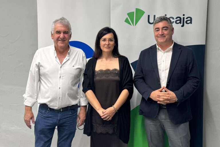 Unicaja y el Círculo Empresarial Moralo apoyarán a 240 empresas y emprendedores