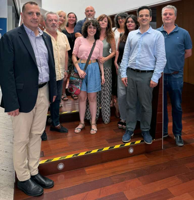 La Asociación de Apartamentos Turísticos de Extremadura traslada sus propuestas a la Junta de Extremadura