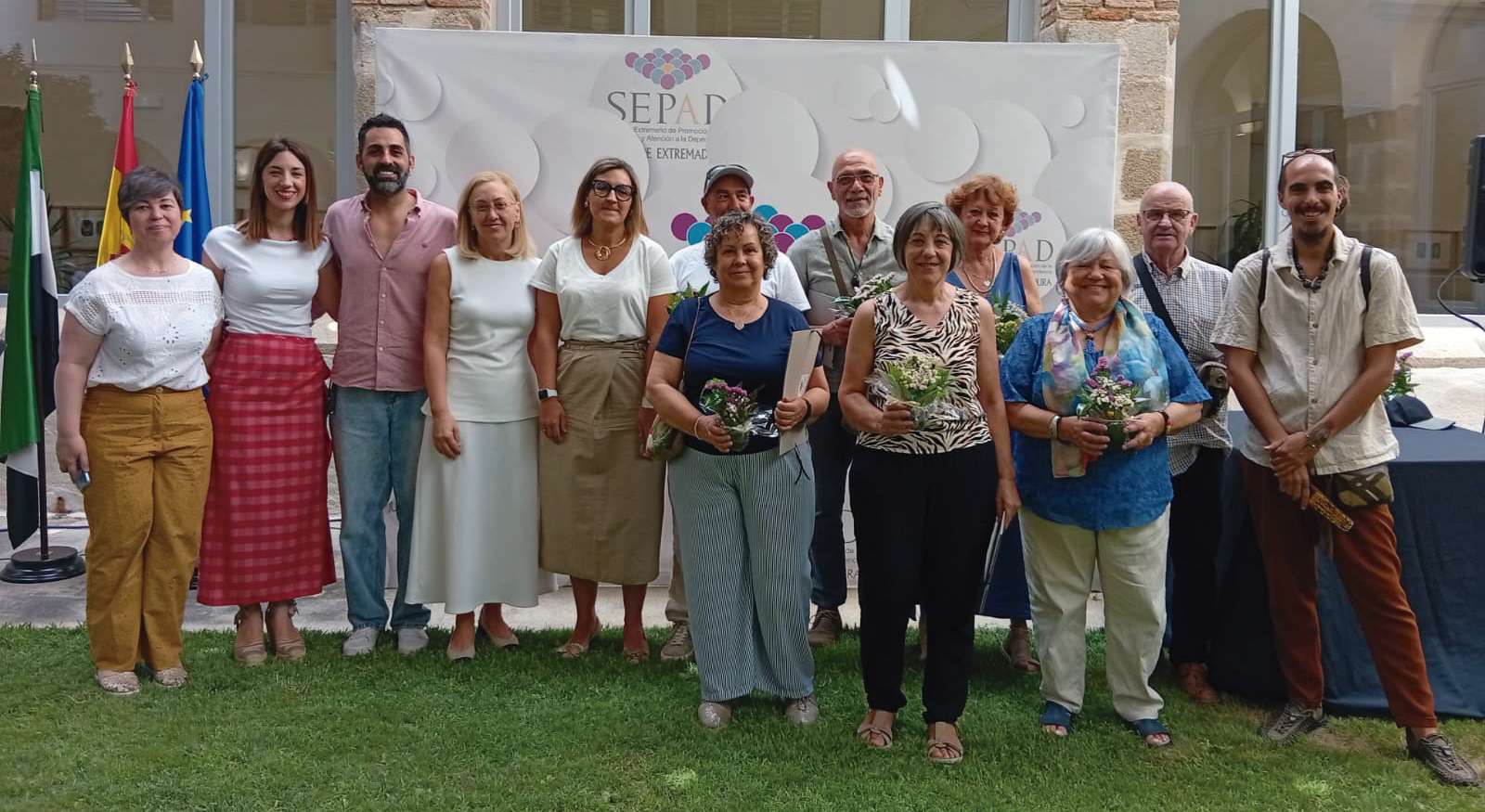 Plasencia acoge la exposición ‘Esenciales’, que promueve el envejecimiento activo