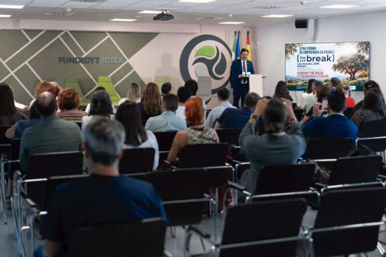 La Junta de Extremadura promueve el emprendimiento femenino a través del programa ‘The Break Extremadura’