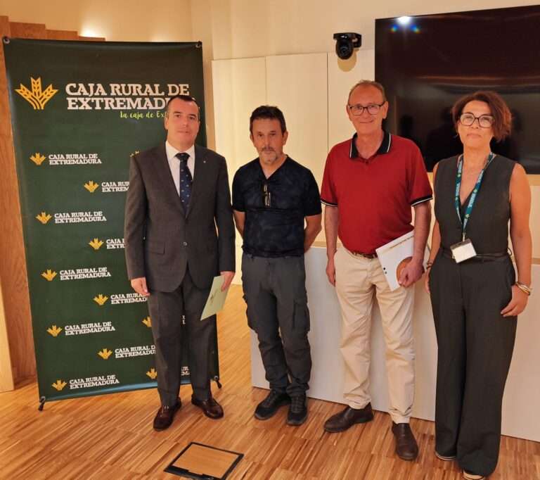 Caja Rural de Extremadura renueva su colaboración con la Denominación de Origen Protegida Queso Ibores