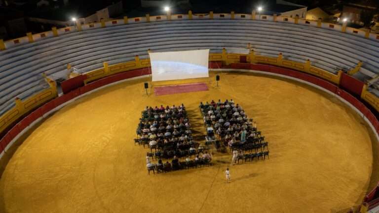 El Cine de verano 2026 de Aupex congrega a 20.000 espectadores en 106 localidades