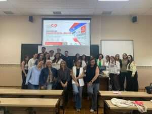 Universitarios extremeños reciben información sobre la gestión de los fondos europeos en la provincia de Badajoz