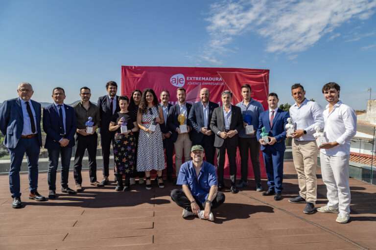 AJE Extremadura entrega en Mérida los VIII Premios Joven Empresario