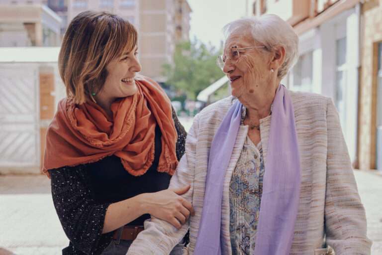 Fundación La Caixa refuerza su apuesta por la longevidad y el final de la vida